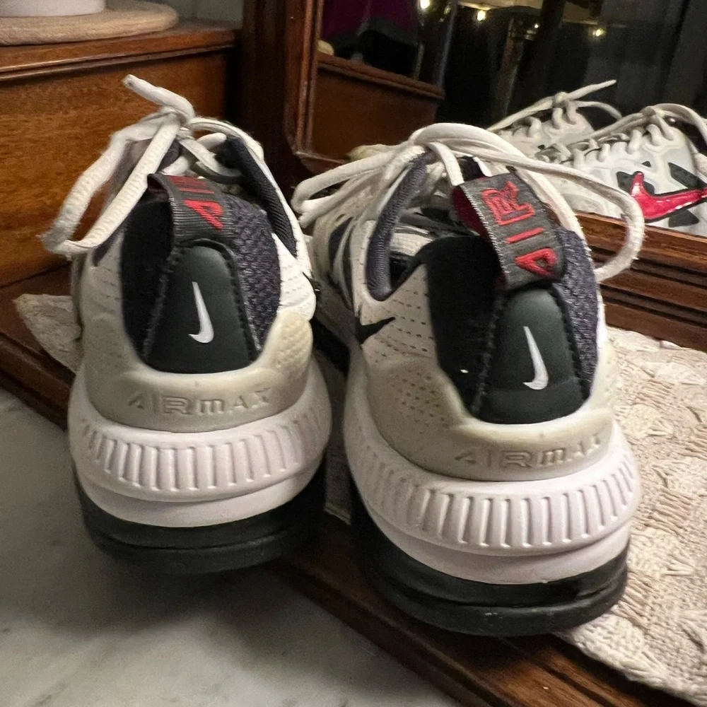 NIKE Air Max Genome SE 1 GS Sneakers Athletic Shoes White Red Black Kid's Sz 6.5